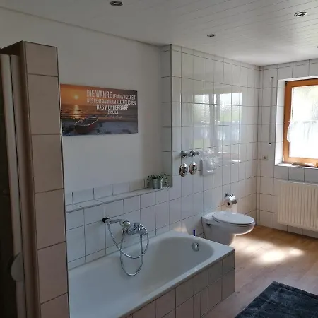 2 Bett Du/wc * Achberg